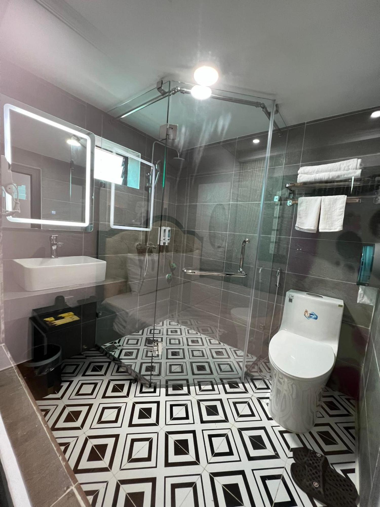 Nhat Tan Hotel Hanoi Eksteriør bilde