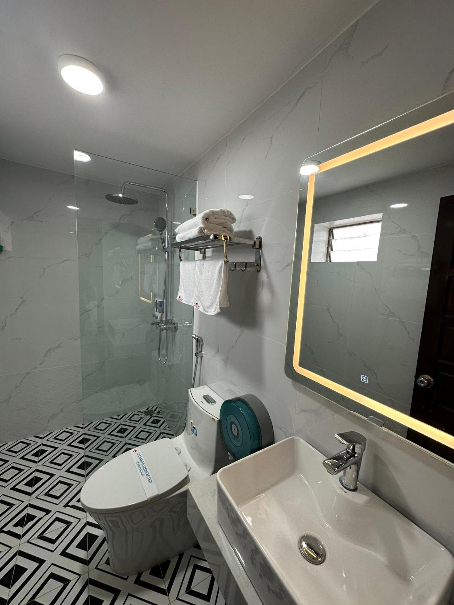 Nhat Tan Hotel Hanoi Eksteriør bilde